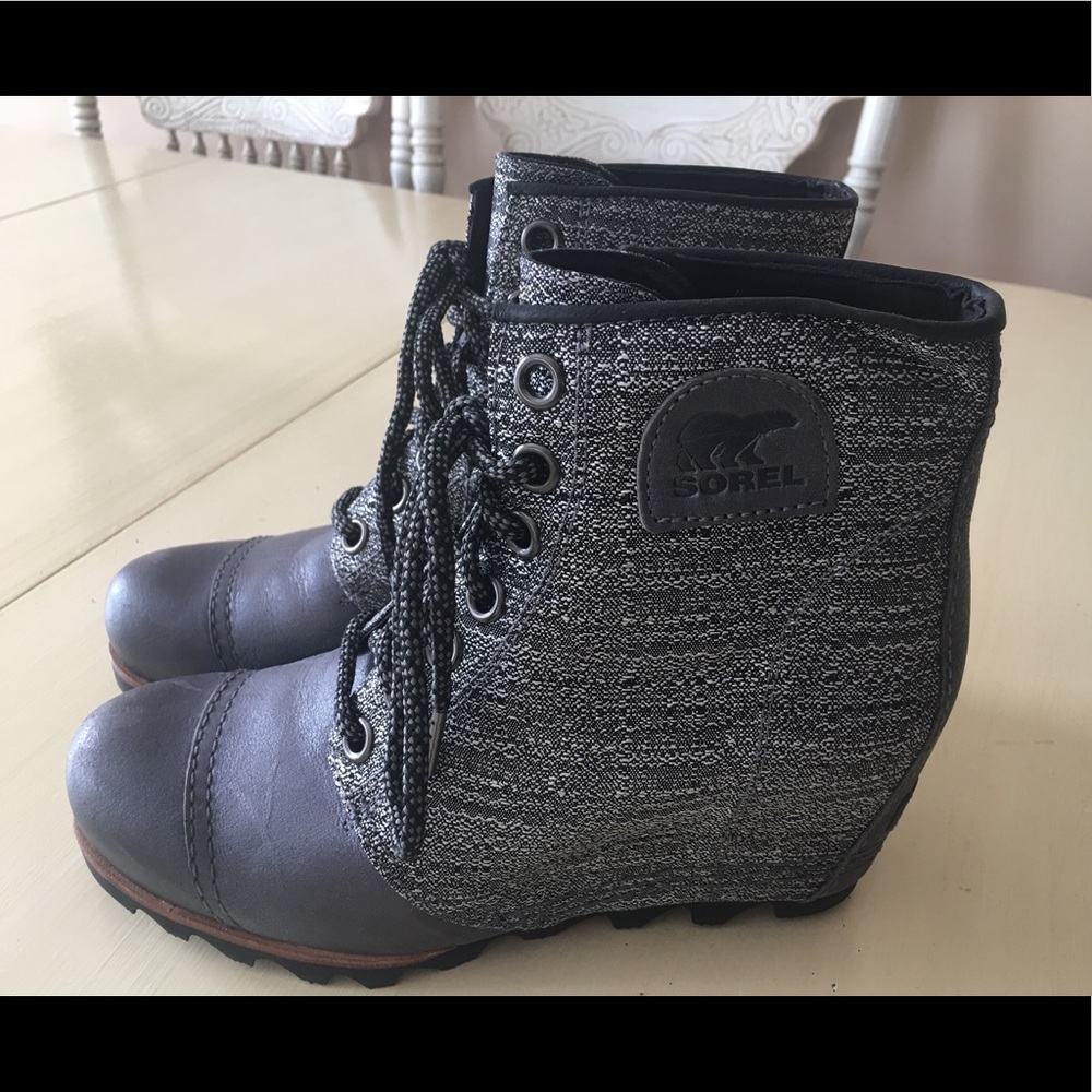 Sorel wedge boots